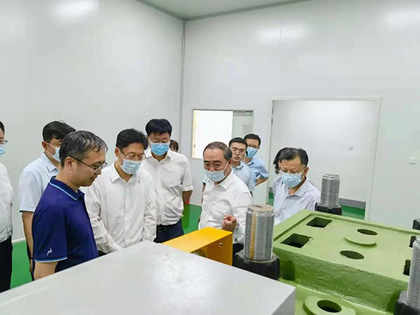 董辉向领导们重点介绍了攀业氢能在燃料电池产业链上的布局
